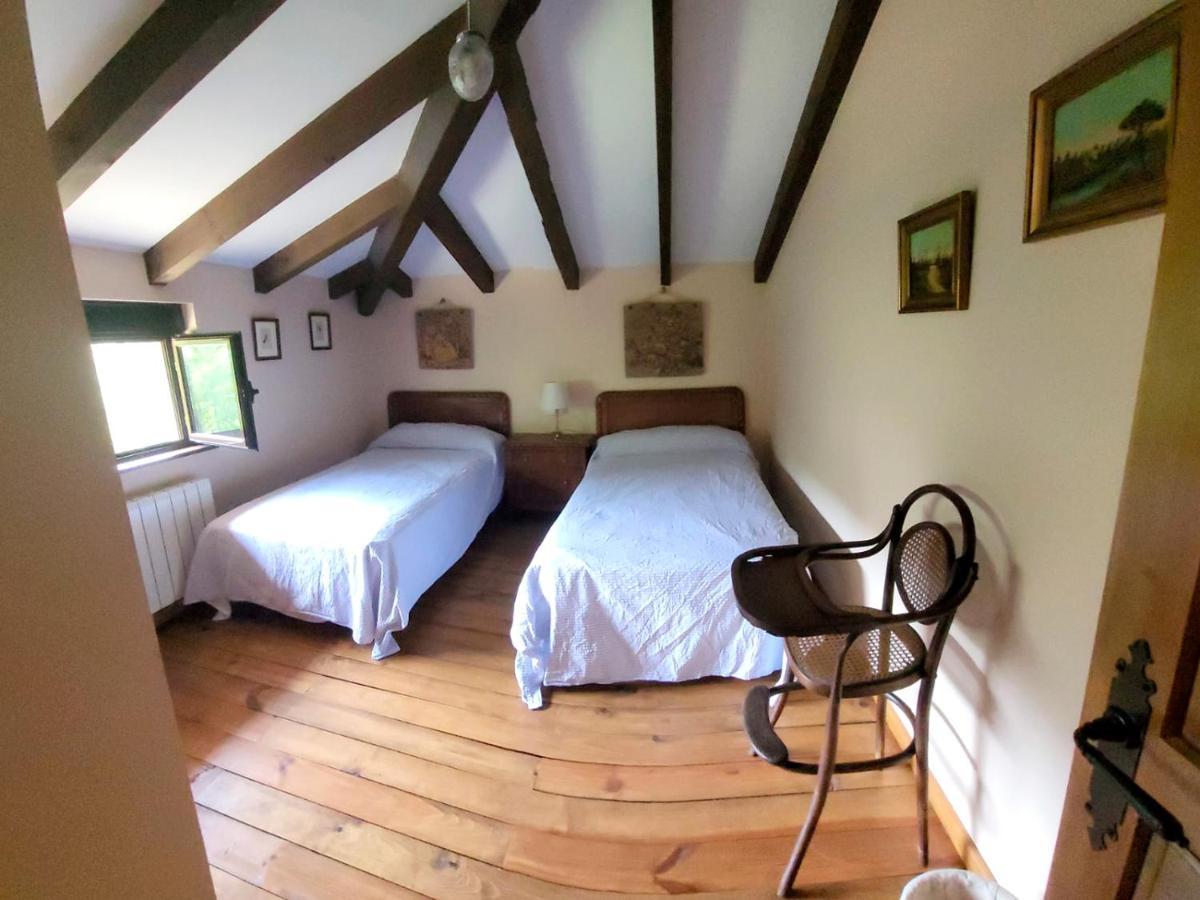 Villa La Cirujana De Gredos à San Esteban Del Valle Extérieur photo